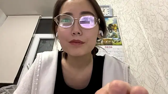 VickieTrudo online show from May 29, 2026, 7:42 pm
