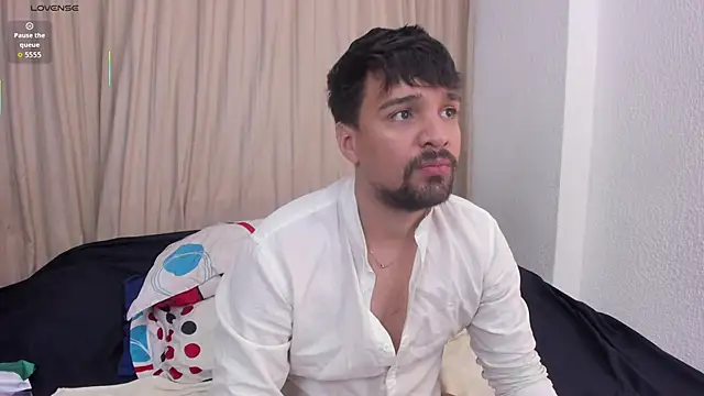 Snapshot of max_ed chatting on June 15, 2026, 11:54 am max ed online show from June 15, 2026, 11:54 am