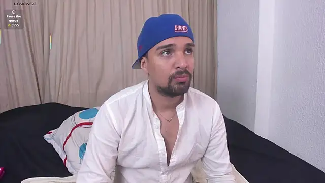 Snapshot of max_ed chatting on June 13, 2026, 7:39 am max ed online show from June 13, 2026, 7:39 am