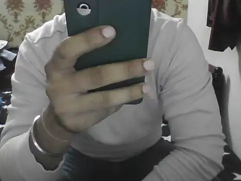 Snapshot of Nivan_7251_1 chatting on June 18, 2026, 6:24 pm Nivan 7251 1 online show from June 18, 2026, 6:24 pm