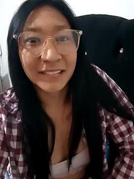 Snapshot of skaarletth chatting on June 13, 2026, 1:47 am skaarletth online show from June 13, 2026, 1:47 am