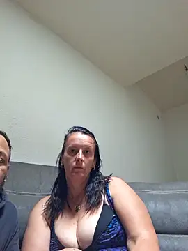 Snapshot of lessudiste11 chatting on June 9, 2026, 9:54 am lessudiste11 online show from June 9, 2026, 9:54 am