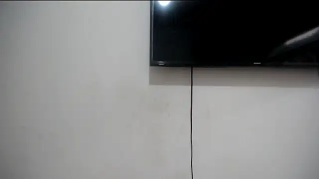 Snapshot of Fox_Loves chatting on July 3, 2026, 8:37 pm Fox Loves online show from July 3, 2026, 8:37 pm