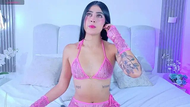 Snapshot of AuroraTaylor1 chatting on June 26, 2026, 10:37 pm AuroraTaylor1 online show from June 26, 2026, 10:37 pm