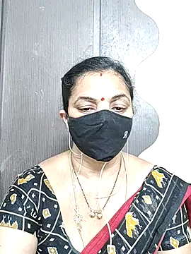 Snapshot of Leela_555 chatting on June 22, 2026, 10:51 pm Leela 555 online show from June 22, 2026, 10:51 pm