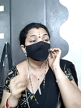 Snapshot of Leela_555 chatting on June 4, 2026, 8:46 pm Leela 555 online show from June 4, 2026, 8:46 pm