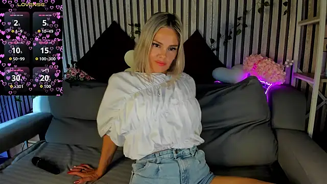 Snapshot of Betty_Brock chatting on June 26, 2026, 1:11 am Betty Brock online show from June 26, 2026, 1:11 am