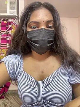 Snapshot of Flirty_Apsara chatting on May 26, 2026, 7:12 pm Flirty Apsara online show from May 26, 2026, 7:12 pm