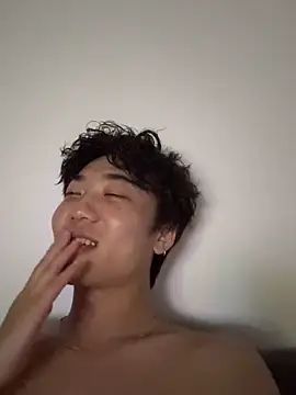 Snapshot of YourBadboy718 chatting on June 1, 2026, 7:02 pm YourBadboy718 online show from June 1, 2026, 7:02 pm
