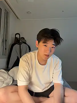 Snapshot of k-kinky chatting on June 4, 2026, 4:55 pm k-kinky online show from June 4, 2026, 4:55 pm