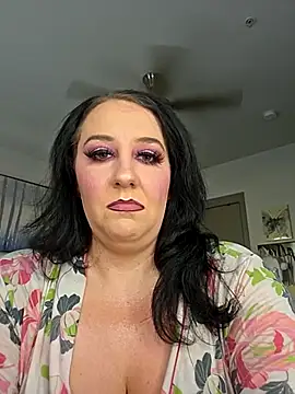 Snapshot of CreamVixen chatting on May 25, 2026, 3:00 pm CreamVixen online show from May 25, 2026, 3:00 pm