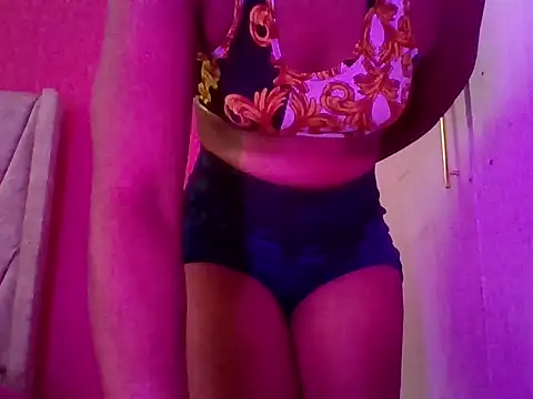thaisleen online show from June 26, 2026, 5:02 am