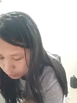 Snapshot of qiyan--mei chatting on May 31, 2026, 2:01 pm qiyan--mei online show from May 31, 2026, 2:01 pm