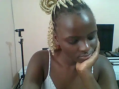 Snapshot of Beauty-Anka chatting on July 4, 2026, 6:20 am Beauty-Anka online show from July 4, 2026, 6:20 am