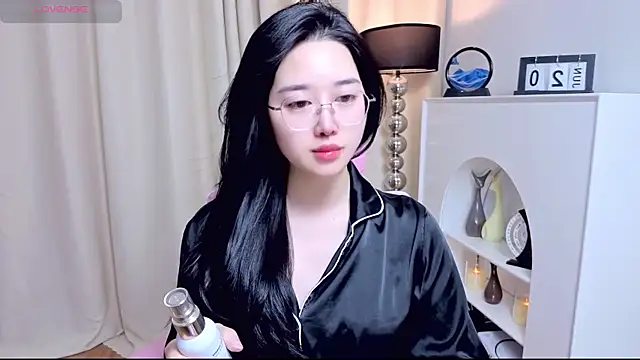 Snapshot of miuu6868 chatting on June 21, 2026, 2:06 am miuu6868 online show from June 21, 2026, 2:06 am