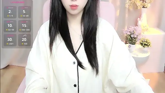 shynana online show from June 21, 2026, 1:11 am