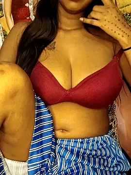 Snapshot of Miss_Fiza chatting on May 27, 2026, 7:32 pm Miss Fiza online show from May 27, 2026, 7:32 pm
