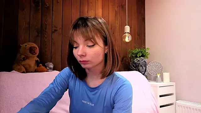 Snapshot of IvoryPesante chatting on June 14, 2026, 2:24 am IvoryPesante online show from June 14, 2026, 2:24 am