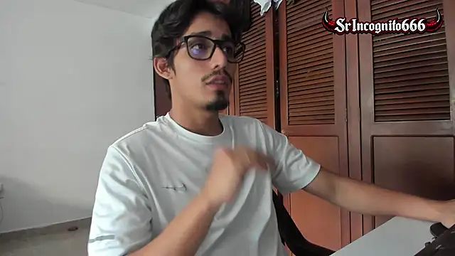 SrIncognito666 online show from July 4, 2026, 12:21 pm