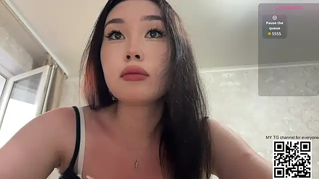LilowNax online show from July 8, 2026, 3:56 pm