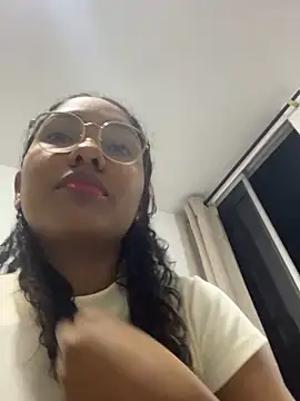 Snapshot of IamBlackmoon chatting on June 16, 2026, 2:22 am IamBlackmoon online show from June 16, 2026, 2:22 am