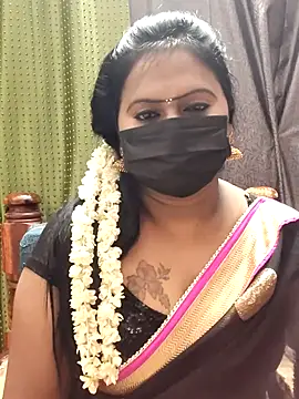 Snapshot of Meera_mia chatting on June 5, 2026, 9:09 pm Meera mia online show from June 5, 2026, 9:09 pm