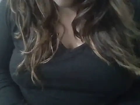 Snapshot of Hotty_Khwahish chatting on May 27, 2026, 6:43 am Hotty Khwahish online show from May 27, 2026, 6:43 am