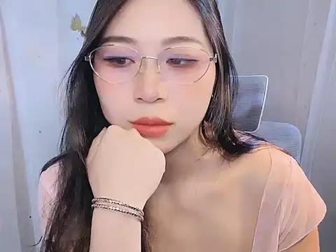 Snapshot of -Naomii_ chatting on July 1, 2026, 2:34 am -Naomii online show from July 1, 2026, 2:34 am