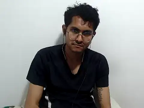 Snapshot of xanderlover chatting on July 17, 2026, 12:08 am xanderlover online show from July 17, 2026, 12:08 am