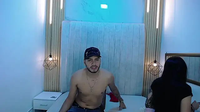 CarolinaySebas online show from July 3, 2026, 4:02 pm