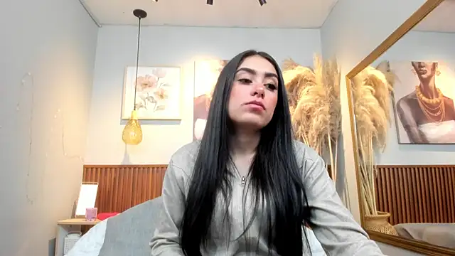 Snapshot of CARLA_FERRERM chatting on July 14, 2026, 9:43 pm CARLA FERRERM online show from July 14, 2026, 9:43 pm