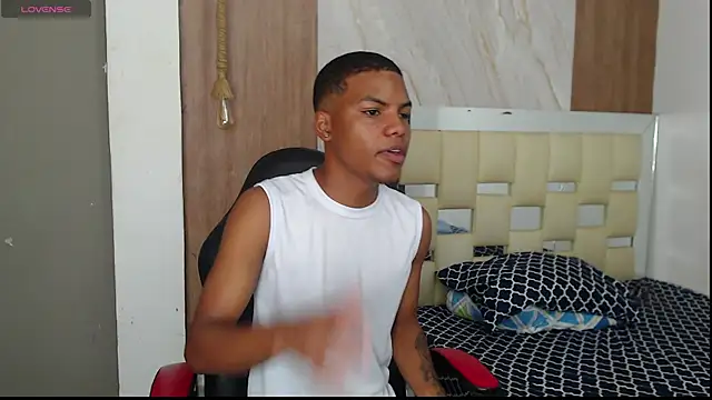 Snapshot of artur_collins_ chatting on July 1, 2026, 8:53 pm artur collins online show from July 1, 2026, 8:53 pm