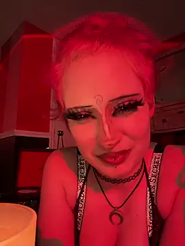 whimsicallylusty online show from May 27, 2026, 9:55 pm