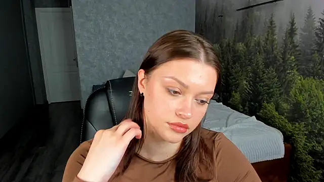 Snapshot of Maya-Mimi chatting on June 11, 2026, 2:53 am Maya-Mimi online show from June 11, 2026, 2:53 am