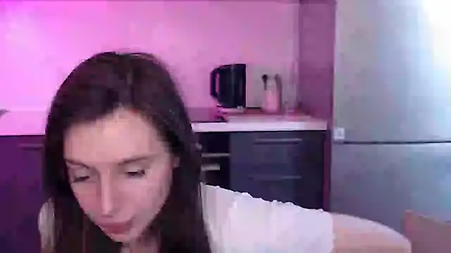 Snapshot of MuseMia chatting on June 13, 2026, 2:31 am MuseMia online show from June 13, 2026, 2:31 am