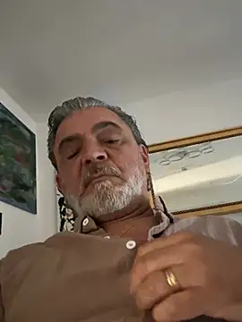 Snapshot of ramoon1965 chatting on July 14, 2026, 9:25 am ramoon1965 online show from July 14, 2026, 9:25 am