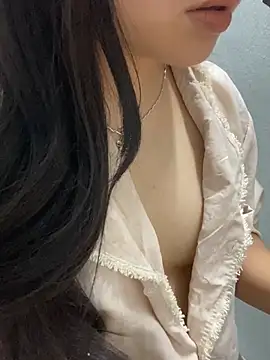 Ellie18 online show from May 30, 2026, 2:34 pm
