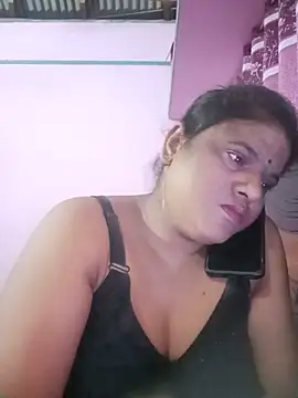 Snapshot of Maya_Vabi chatting on June 7, 2026, 9:20 pm Maya Vabi online show from June 7, 2026, 9:20 pm
