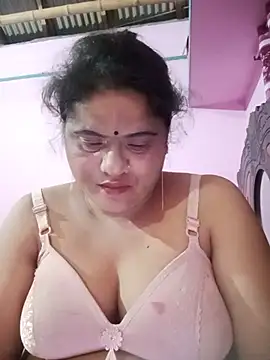 Snapshot of Maya_Vabi chatting on June 3, 2026, 2:07 pm Maya Vabi online show from June 3, 2026, 2:07 pm