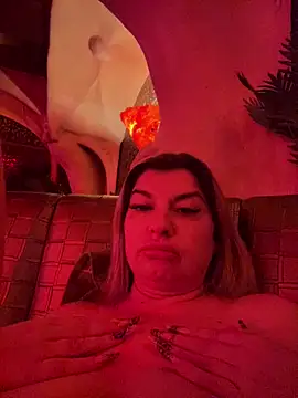 evaxxxcurvyxxx online show from May 31, 2026, 7:47 pm