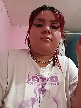 Snapshot of curvy_latina chatting on June 20, 2026, 6:35 pm curvy latina online show from June 20, 2026, 6:35 pm