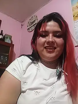Snapshot of curvy_latina chatting on June 28, 2026, 5:58 am curvy latina online show from June 28, 2026, 5:58 am