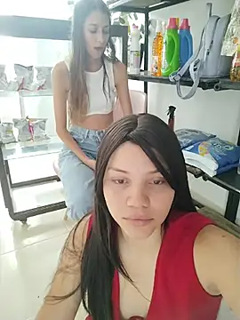 Snapshot of RoouseSiren chatting on June 3, 2026, 8:13 pm RoouseSiren online show from June 3, 2026, 8:13 pm