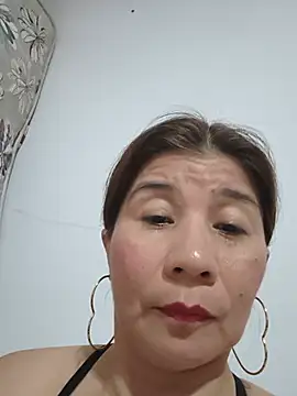 Snapshot of fire_mommy chatting on July 8, 2026, 9:48 pm fire mommy online show from July 8, 2026, 9:48 pm