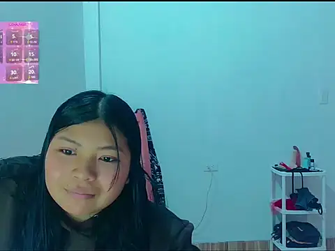 emily lewiss037 online show from May 27, 2026, 12:42 am