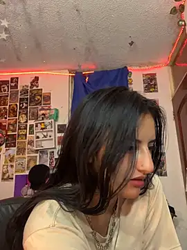 angelgirl2006 online show from May 26, 2026, 8:18 pm