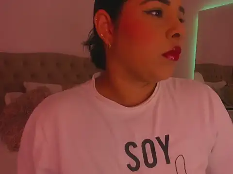 EmilySanchezz online show from June 23, 2026, 12:58 pm