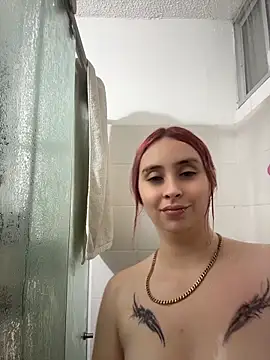 Sophia LuxxX online show from June 7, 2026, 1:55 am