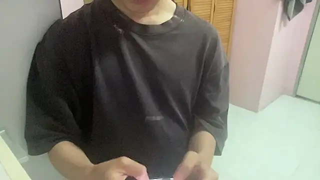 Snapshot of Asianbigfun chatting on June 25, 2026, 2:33 pm Asianbigfun online show from June 25, 2026, 2:33 pm