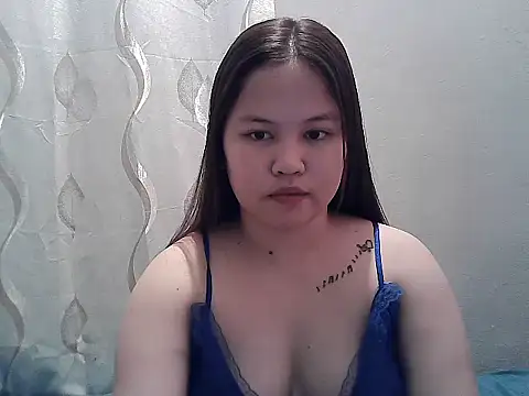 Snapshot of ThePrettySecret chatting on July 3, 2026, 4:24 pm ThePrettySecret online show from July 3, 2026, 4:24 pm